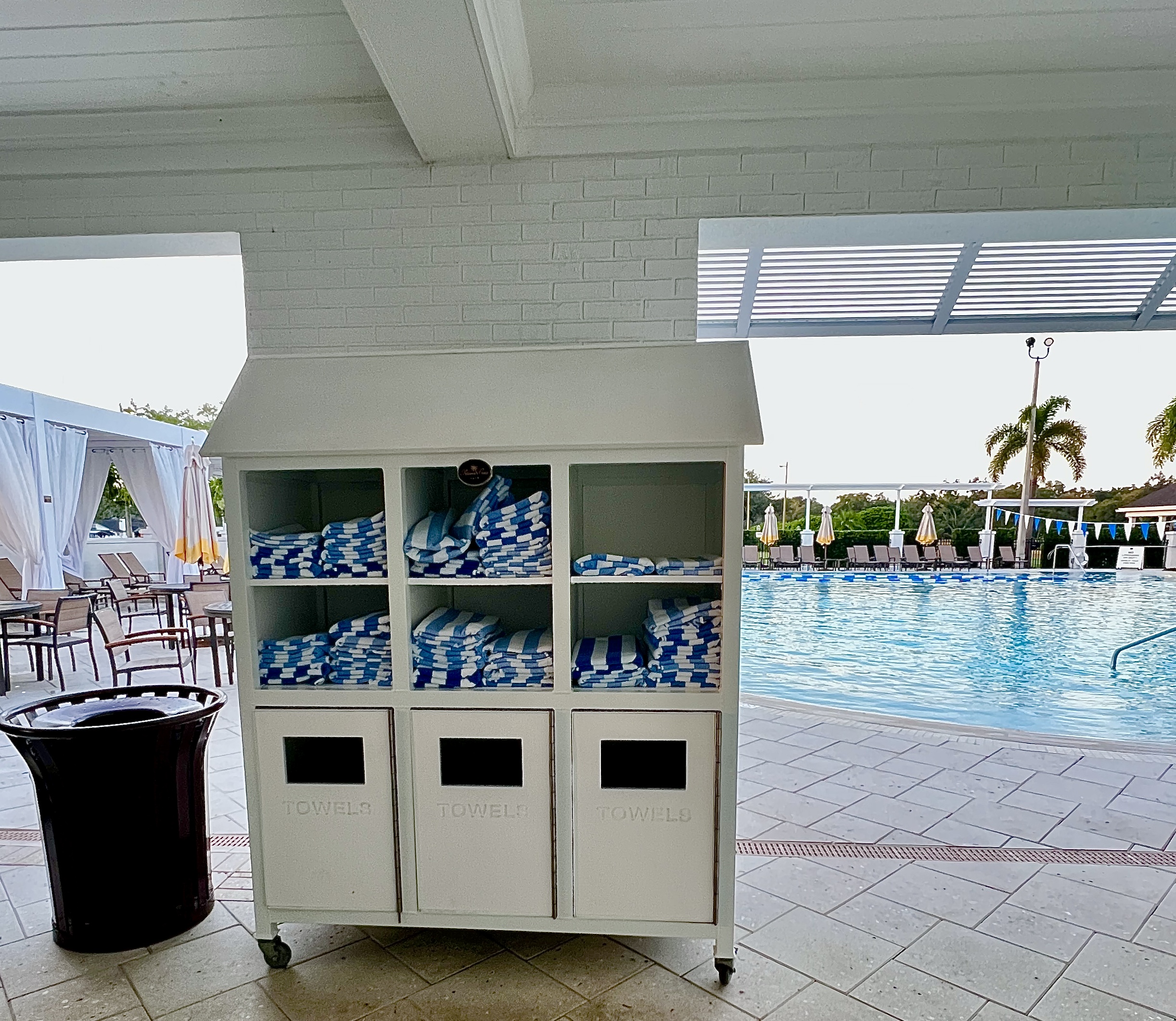 pool towel rack